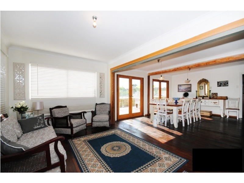 130 Lake Saide North Road, Youngs Siding WA 6330