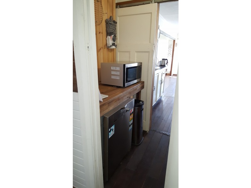 130 Lake Saide North Road, Youngs Siding WA 6330