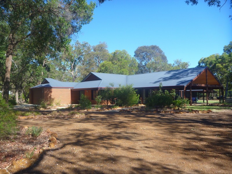 132 Cardup Siding Road, Byford WA 6122