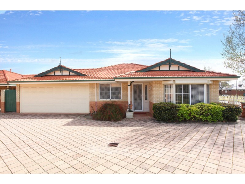 76A Towncentre Drive, Thornlie WA 6108