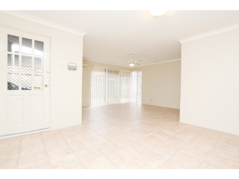 76A Towncentre Drive, Thornlie WA 6108