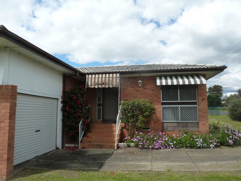 18 Mawson Street, Inverell NSW 2360