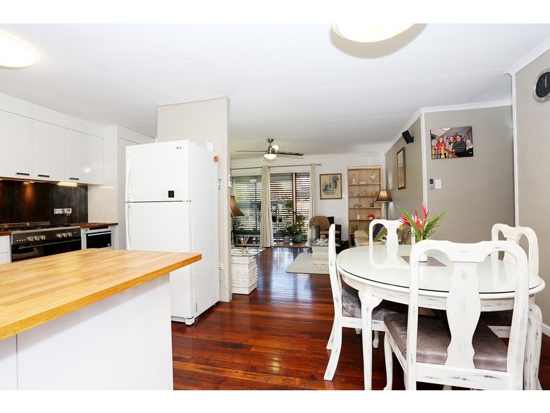 23 Riversleigh Rd, Beachmere QLD 4510
