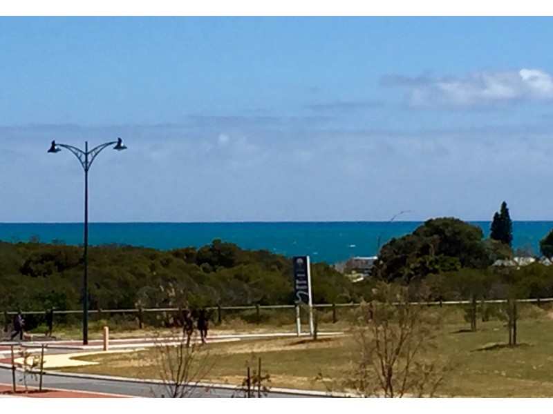 505 Burns Beach Road, Iluka WA 6028