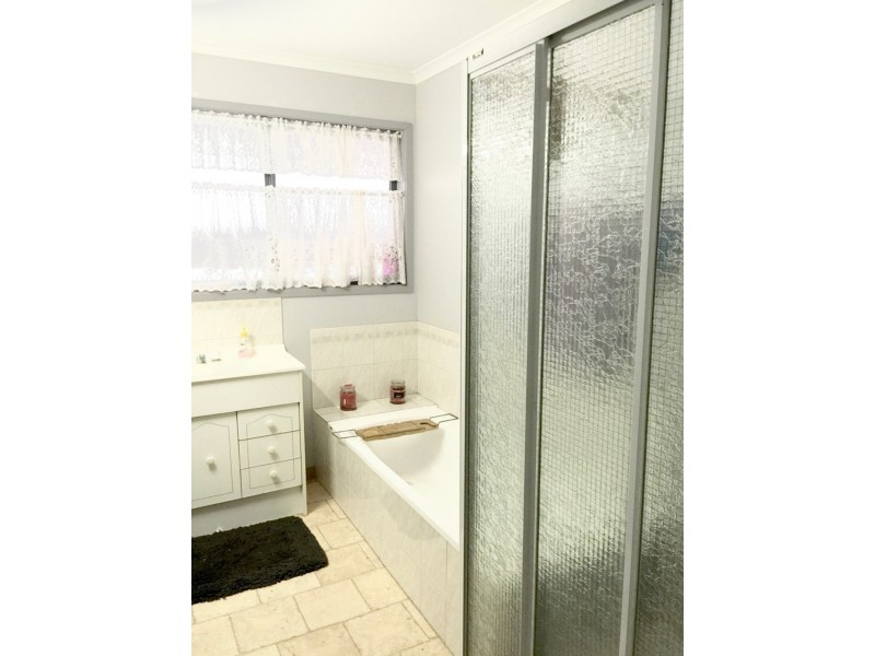37 Kennewell Street, White Hills VIC 3550