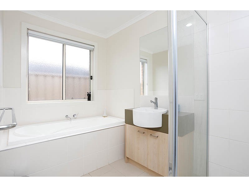 11 Bodmin Court, Truganina VIC 3029