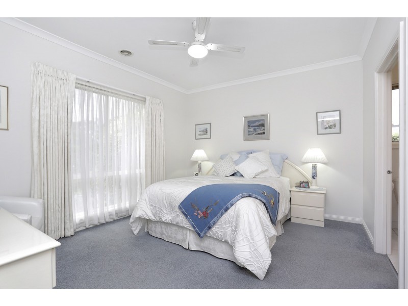1/105 Bonnie View Road, Croydon North VIC 3136