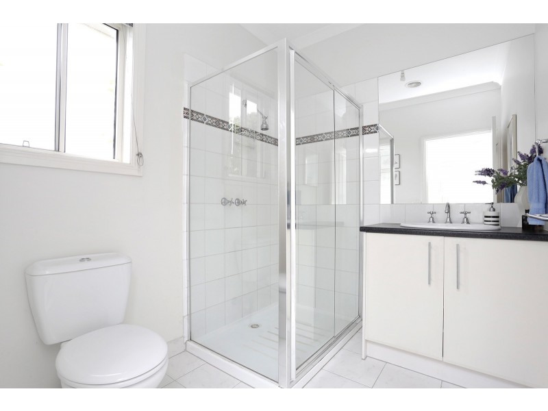 1/105 Bonnie View Road, Croydon North VIC 3136