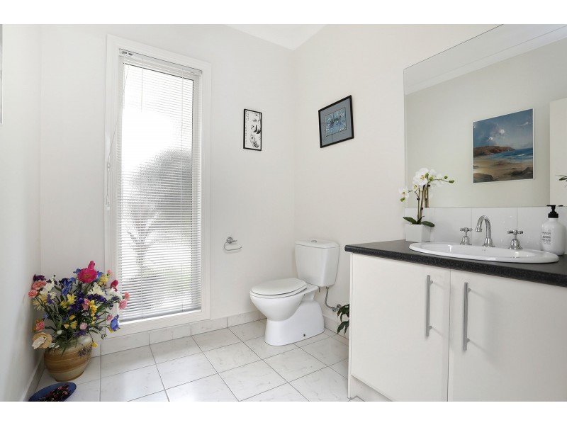 1/105 Bonnie View Road, Croydon North VIC 3136