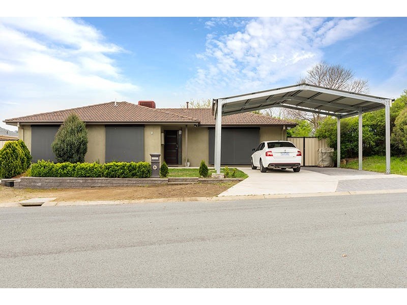 4 Bartels Place, Banks ACT 2906