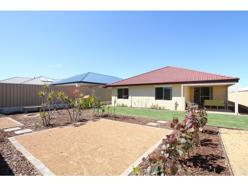 24(OM) 21.05 Oakbank Crescent, Butler WA 6036