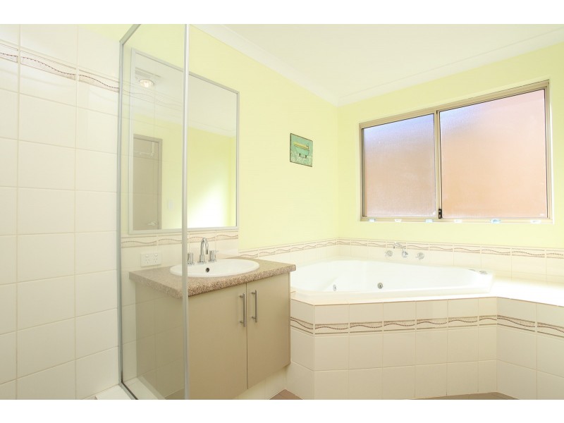 24(OM) 21.05 Oakbank Crescent, Butler WA 6036