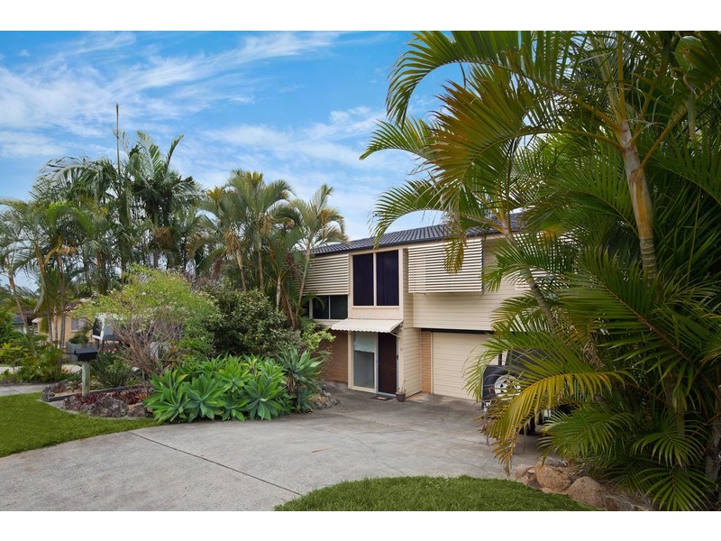 10 Waratah St, Albany Creek QLD 4035