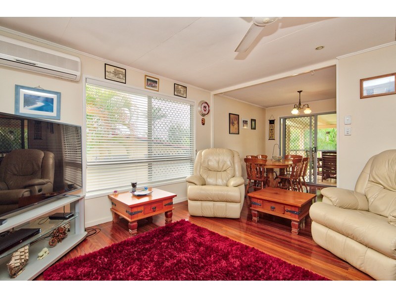 10 Waratah St, Albany Creek QLD 4035