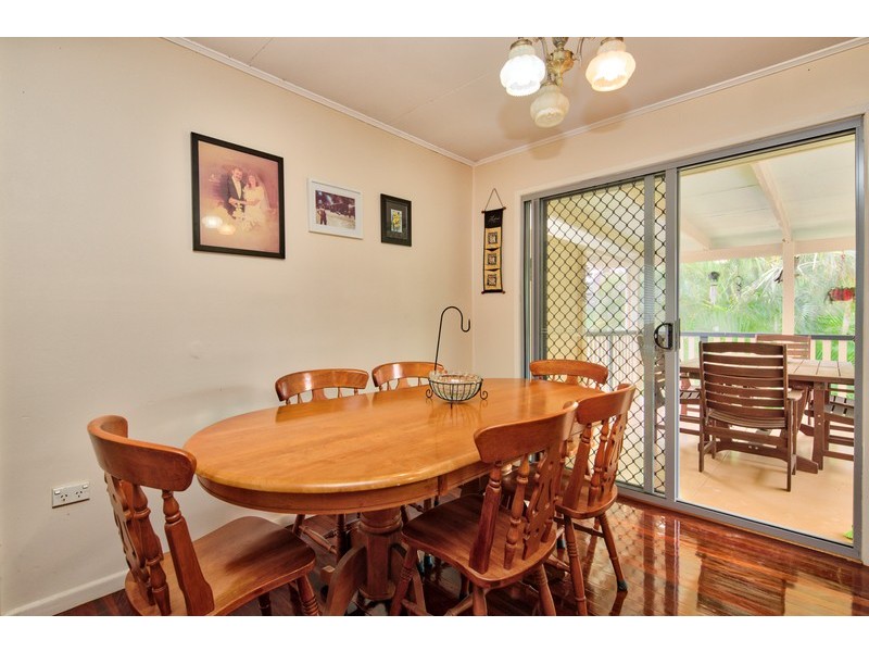 10 Waratah St, Albany Creek QLD 4035