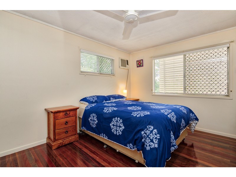 10 Waratah St, Albany Creek QLD 4035