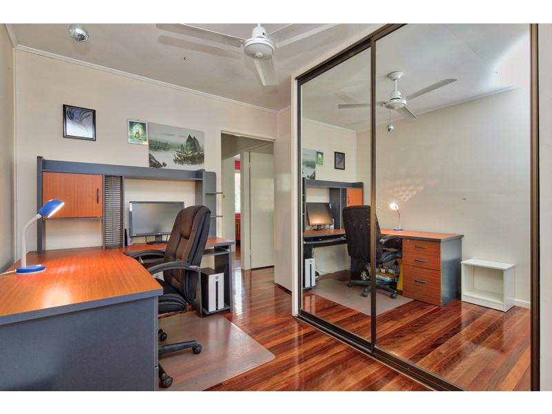 10 Waratah St, Albany Creek QLD 4035