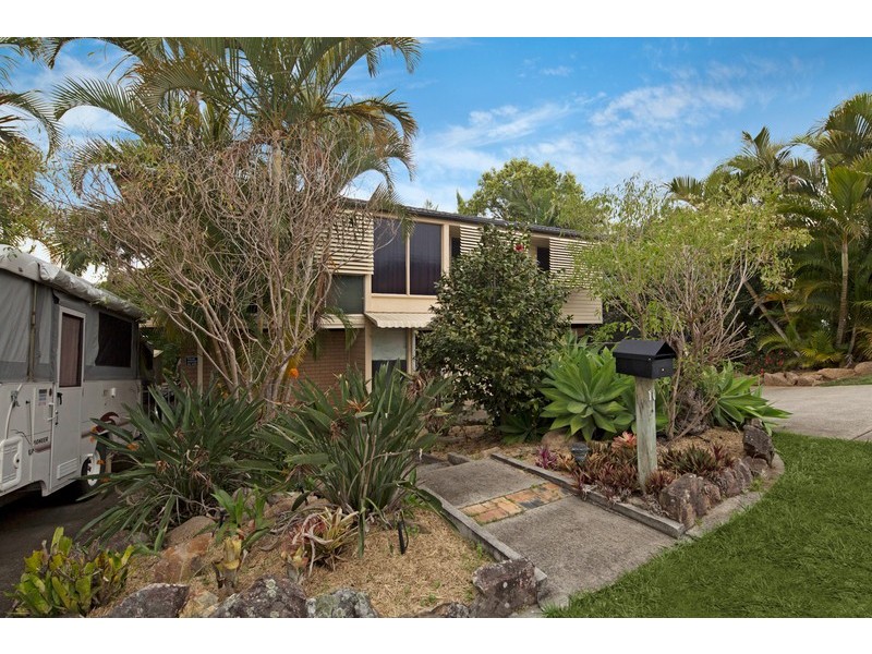 10 Waratah St, Albany Creek QLD 4035