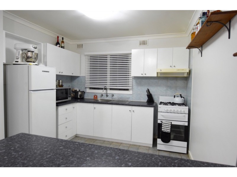 5/63 Madden Way, Parmelia WA 6167