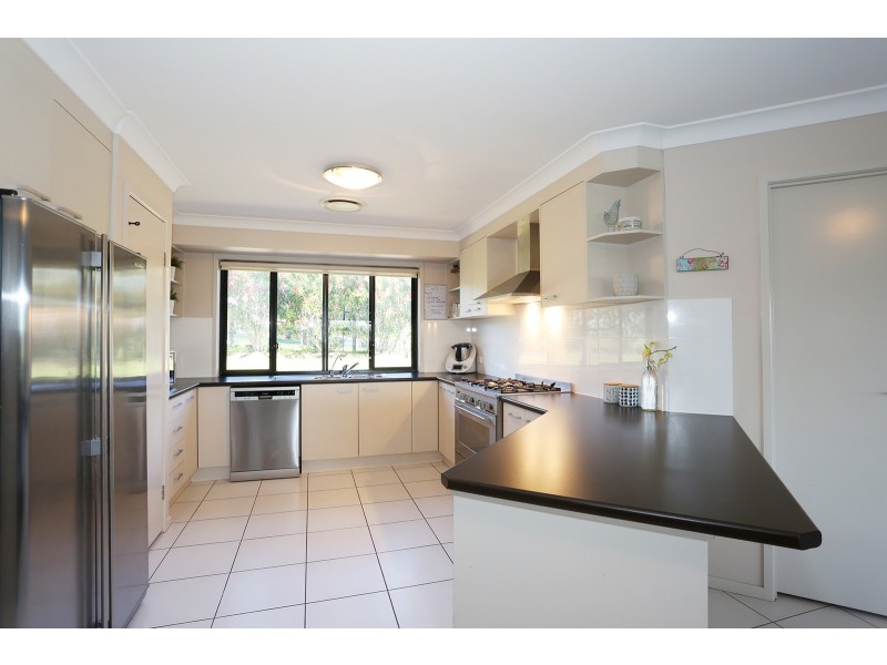 18-30 Borrowdale Court, Mundoolun QLD 4285