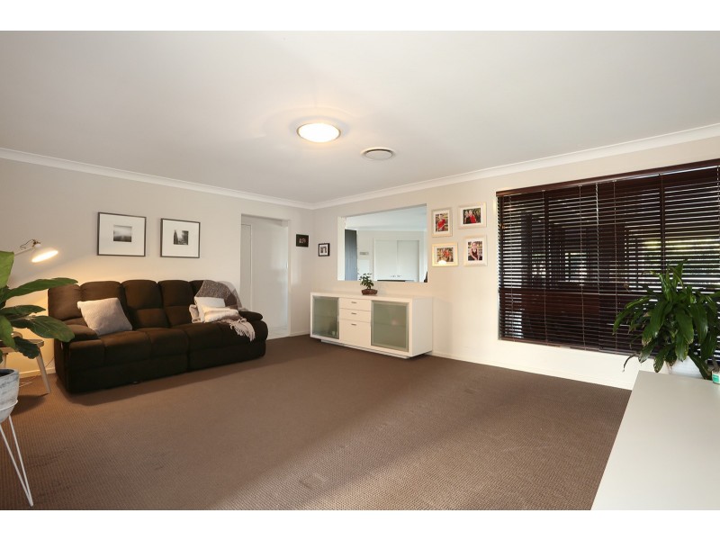 18-30 Borrowdale Court, Mundoolun QLD 4285