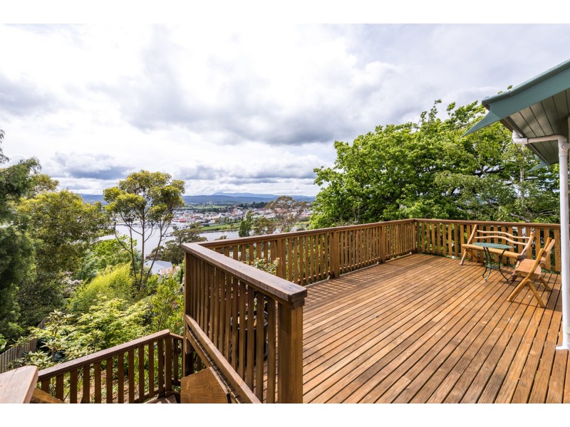 24 Bain Terrace, Trevallyn TAS 7250