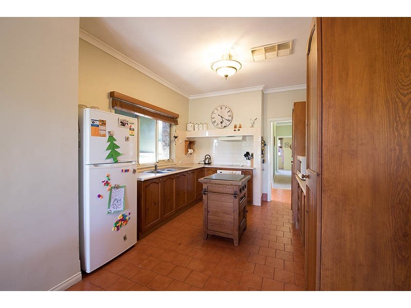 1 Christmass Street, Northam WA 6401