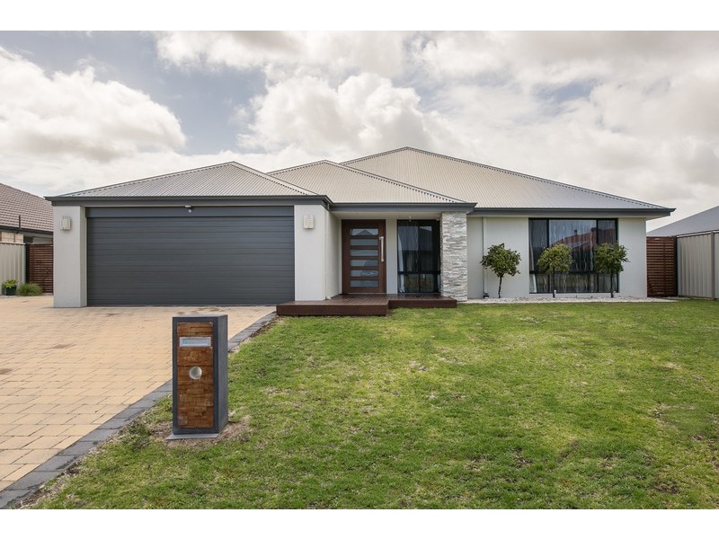 11  Solstice Way, Australind WA 6233