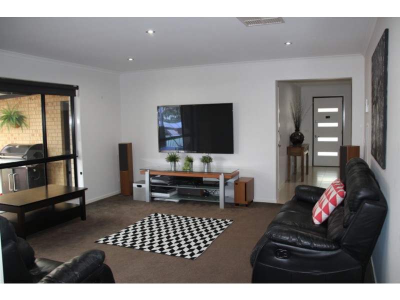 44 Soldatos Drive, Golden Square VIC 3555