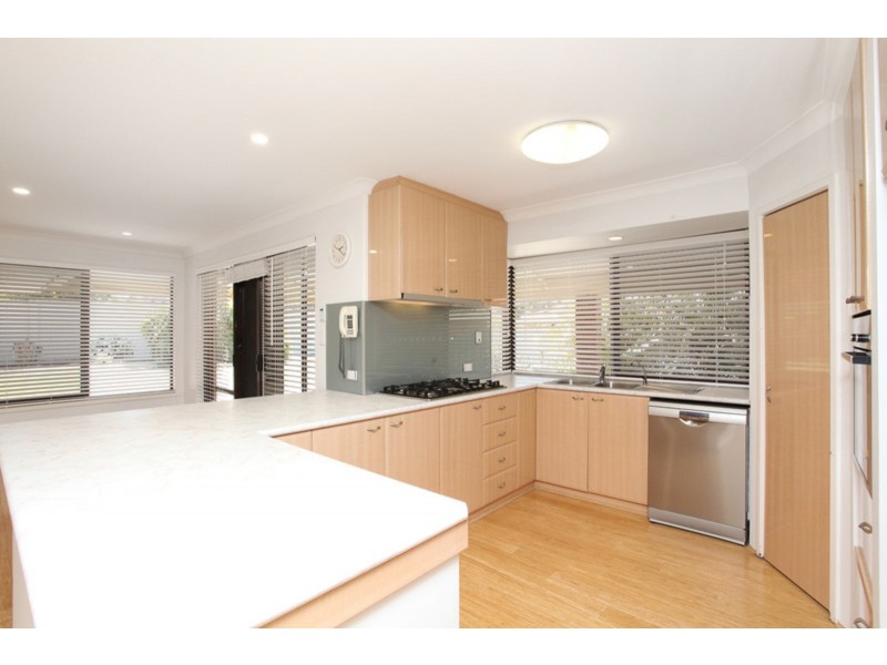 7 Howlett Place, Leeming WA 6149