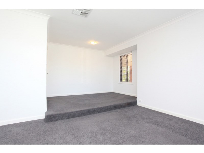 7 Howlett Place, Leeming WA 6149