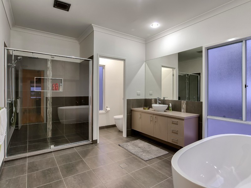 75 Andrew Avenue, Tarragindi QLD 4121