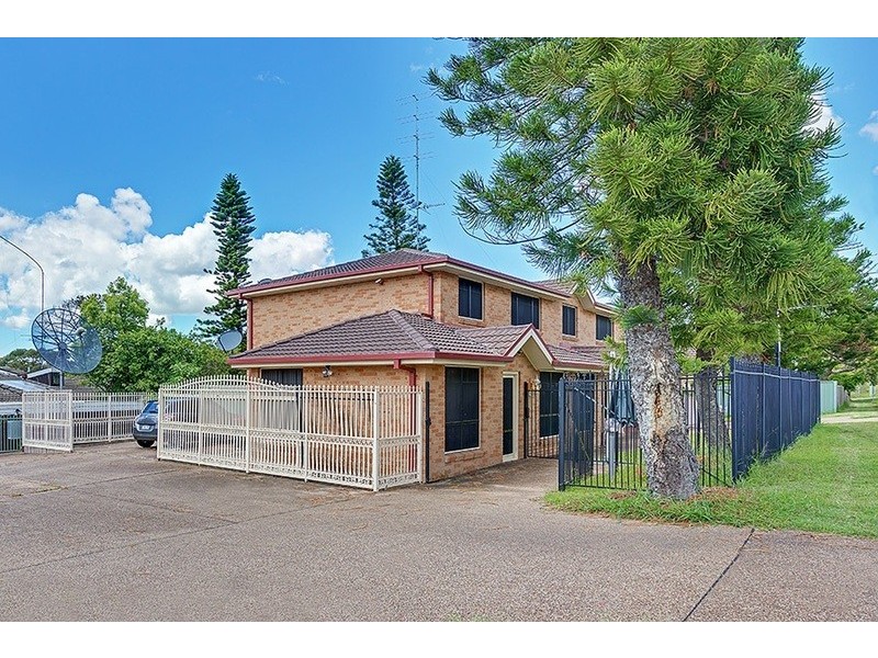 199 Lake Rd, Elermore Vale NSW 2287