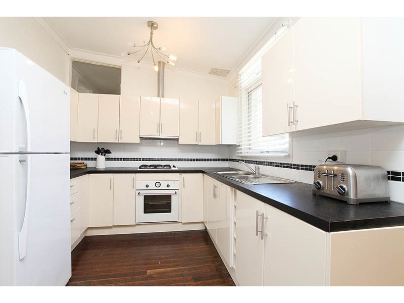 18 Whittome St, Middle Swan WA 6056