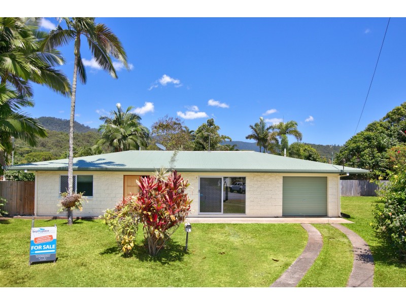 9 SILKWOOD CL, Manoora QLD 4870