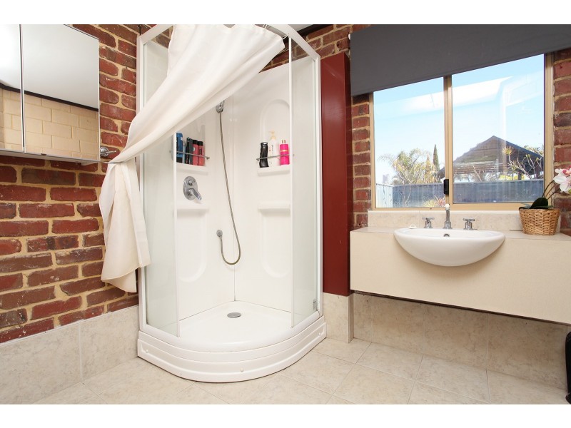 73 Giralia Parkway, Ballajura WA 6066