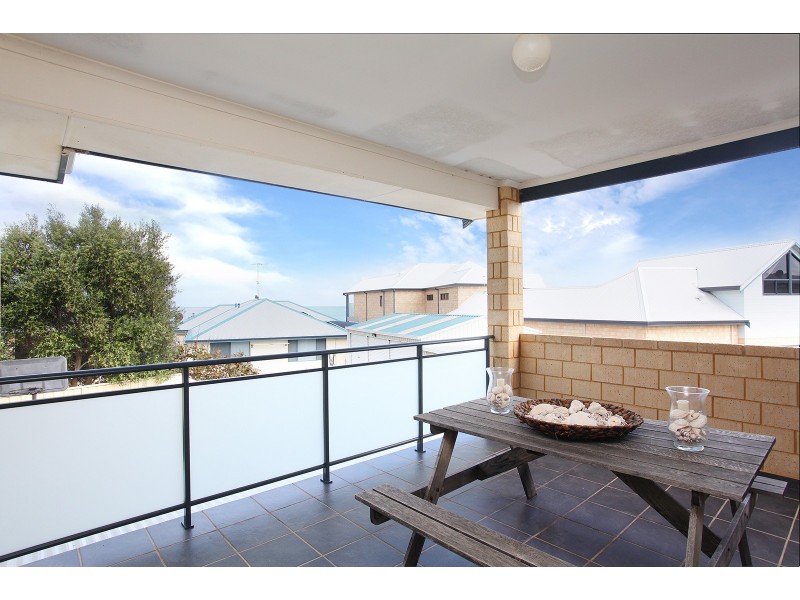 8 Cranbrook Cres, Dawesville WA 6211