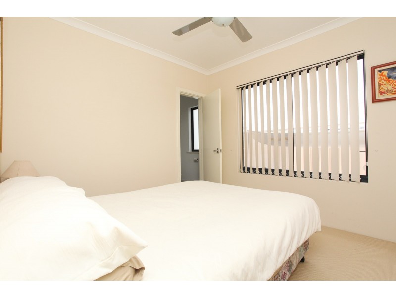 8 Cranbrook Cres, Dawesville WA 6211