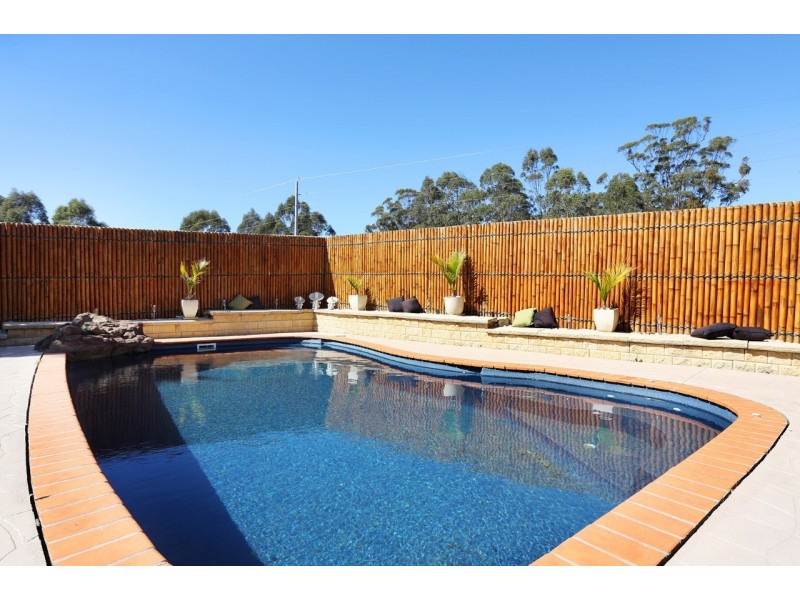 5 Vaucluse Place, Glen Alpine NSW 2560