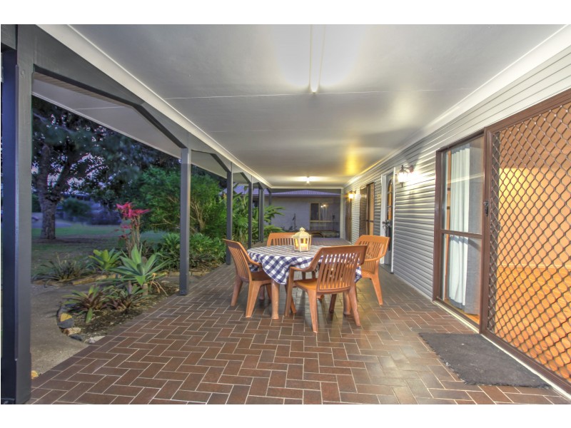 24 Holiday Parade, Scarness QLD 4655