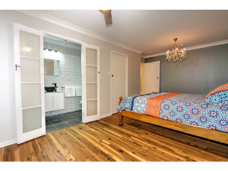 24 Holiday Parade, Scarness QLD 4655