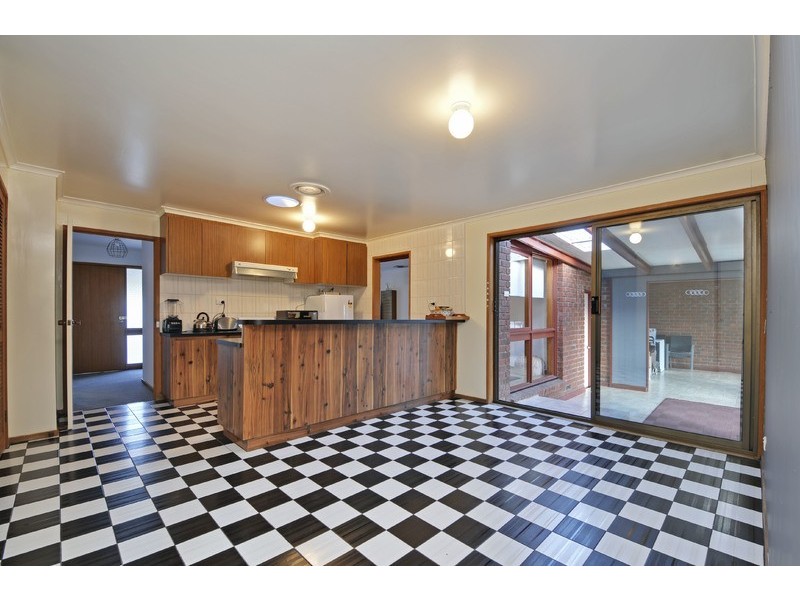 18 Hood Street, Rosedale VIC 3847