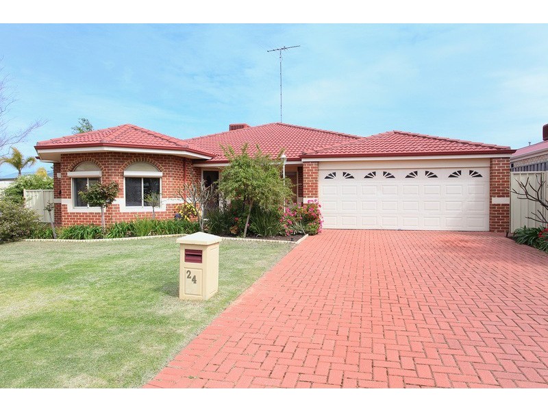 24 Seaforth Drive, Halls Head WA 6210