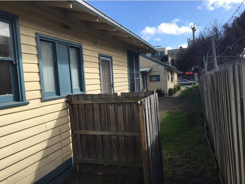 A and B/7 Ebdale Street, Frankston VIC 3199