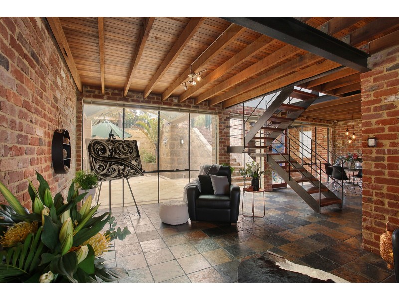 33 Bolton Place, Fremantle WA 6160