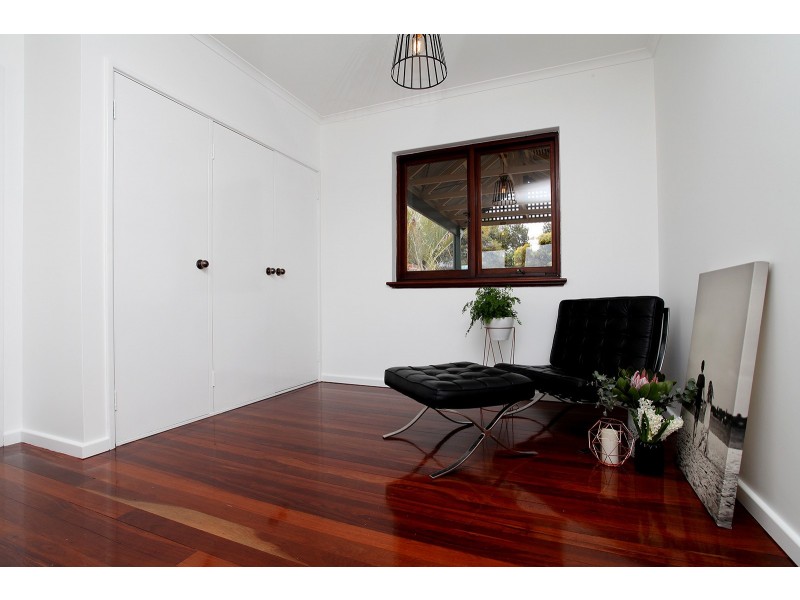 33 Bolton Place, Fremantle WA 6160