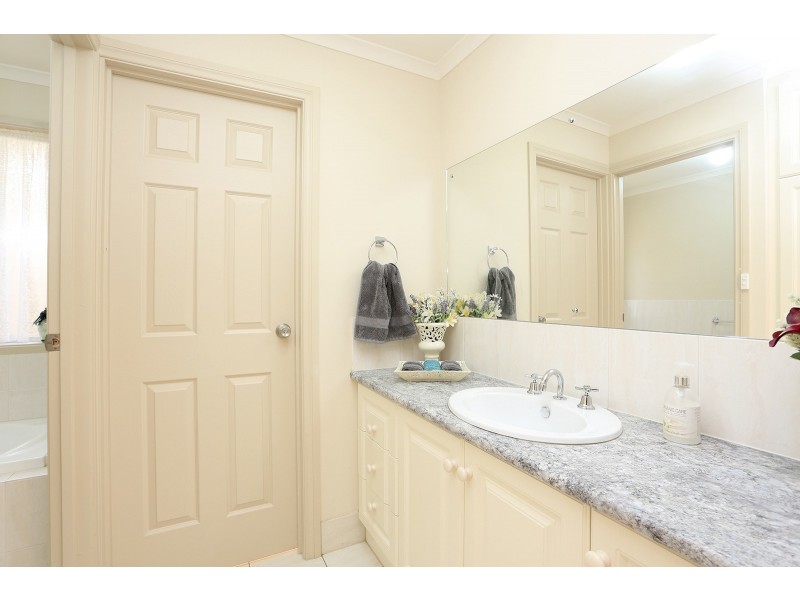 20 Harvest Drive, Mclaren Vale SA 5171