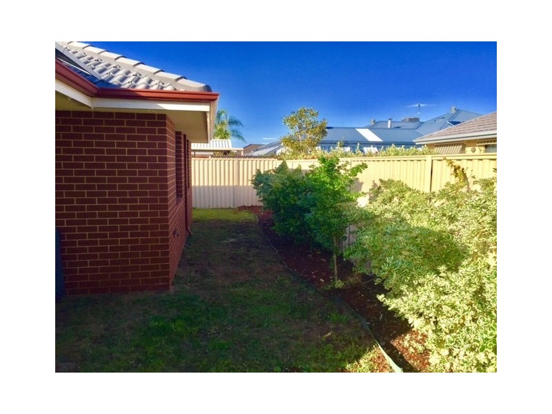 8 Torquay Way, Secret Harbour WA 6173