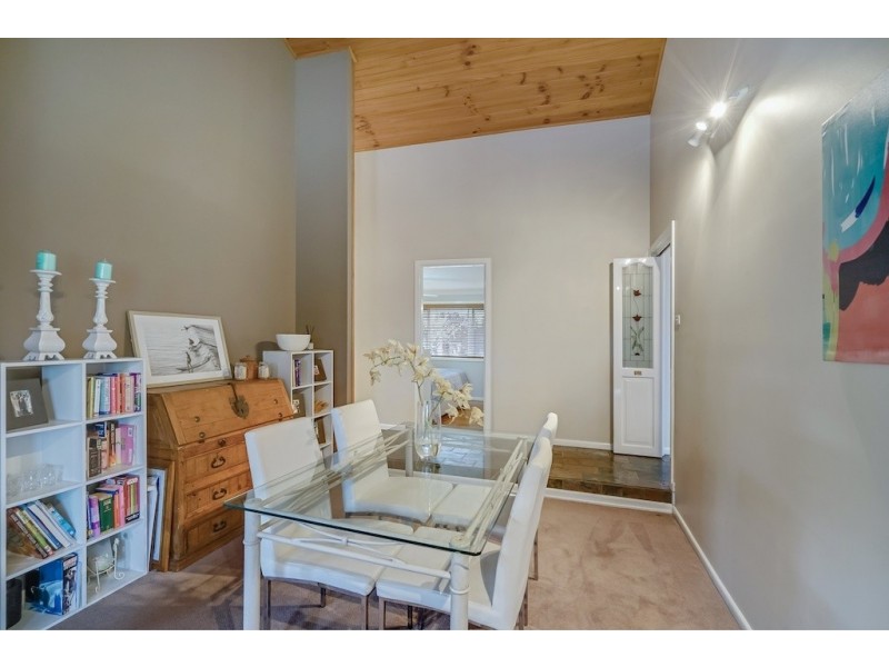 19 Adam Place, Macquarie Fields NSW 2564