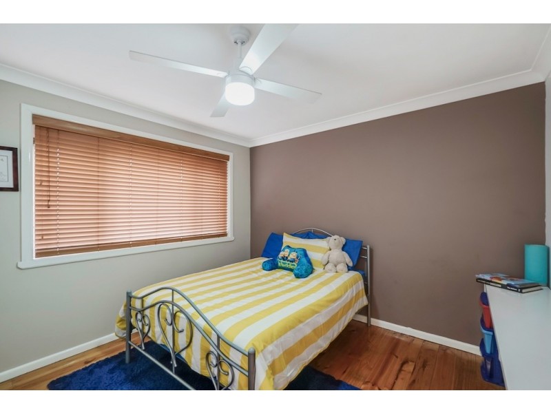 19 Adam Place, Macquarie Fields NSW 2564